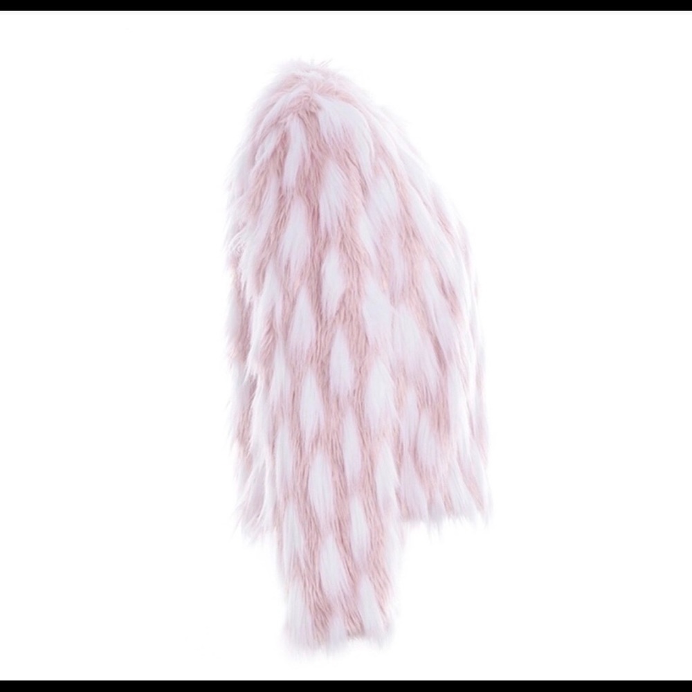 🇺🇸SALE🇺🇸 ALEXANDRIA Shaggy Faux Fur Jacket! - Picture 3 of 7